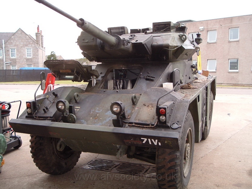 01GM40_E.jpg