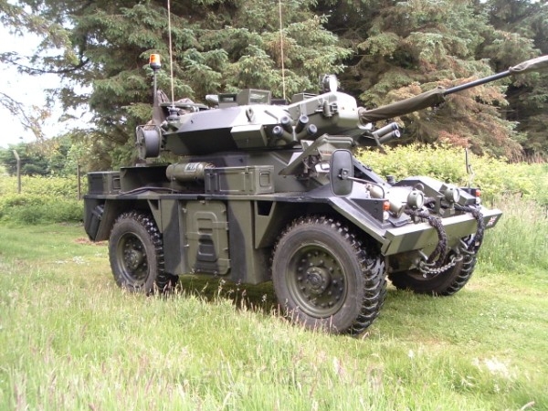 01GM40_R.jpg